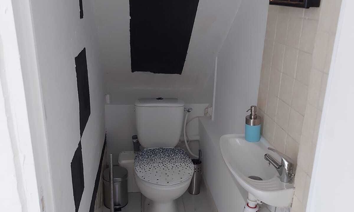 Photo of Bathroom in Ecquevilly