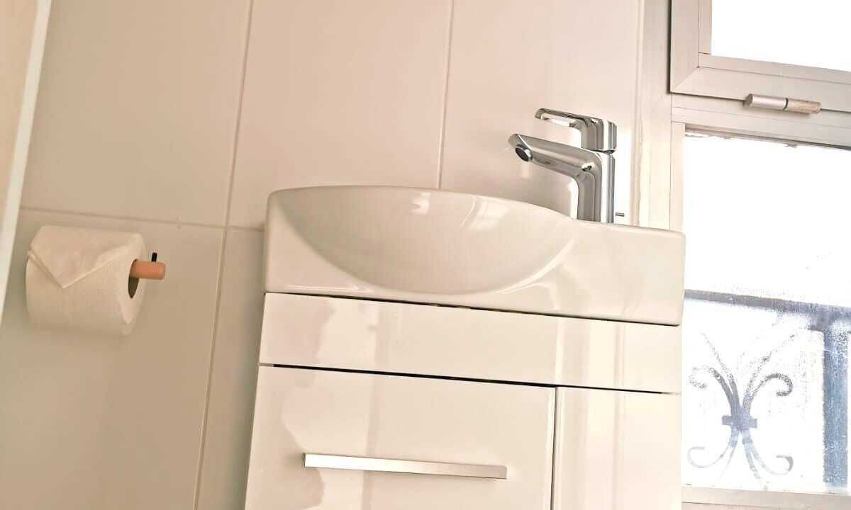 Photo of Bathroom in Villeneuve-Saint-Georges