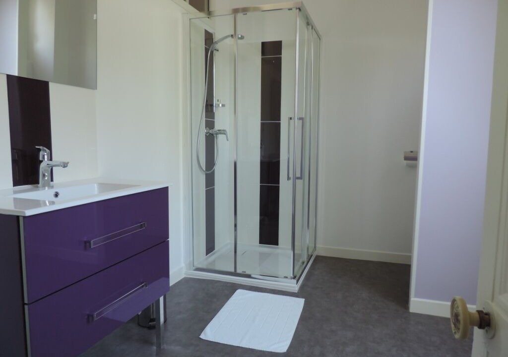 Photo of Bathroom in Saint-Branchs