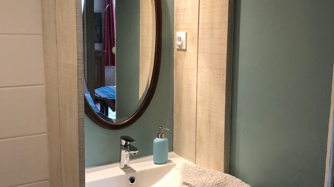 Photo of Bathroom in Bretteville-sur-Ay