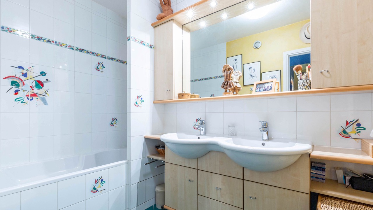 Photo of Bathroom in Necker