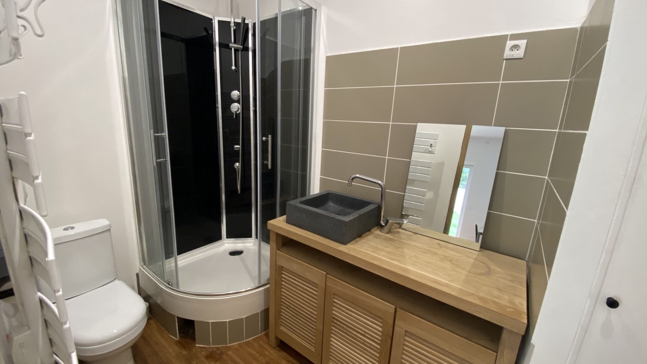 Photo of Bathroom in Boissy-aux-Cailles
