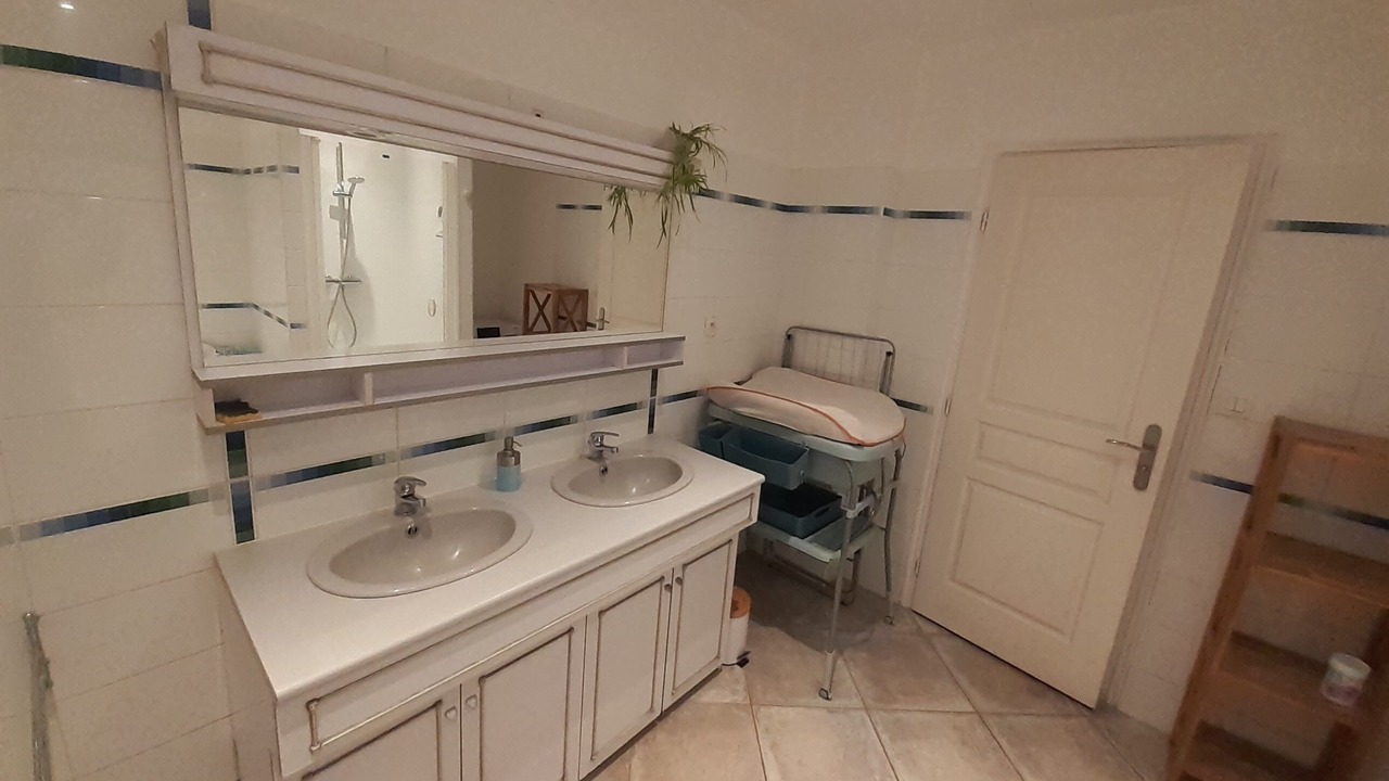 Photo of Bathroom in Camblain-l'Abbe