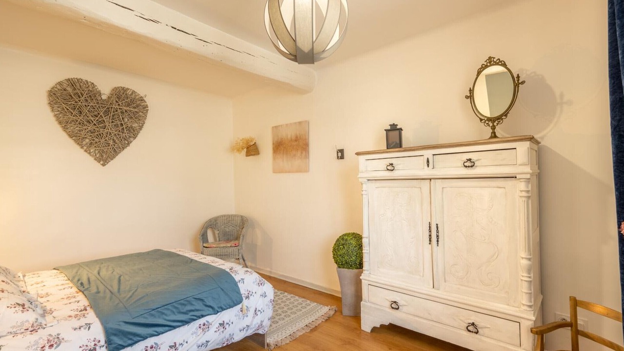 Photo of Bedroom in Royallieu Village