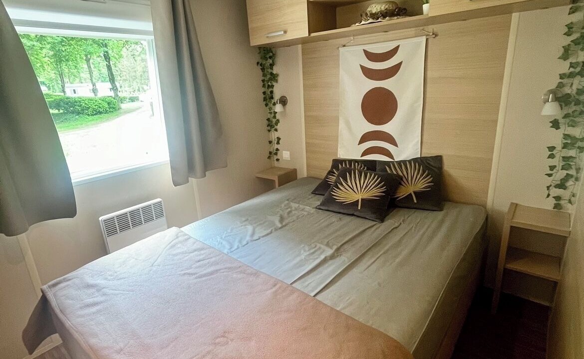 Photo of Bedroom in Saint-Cheron