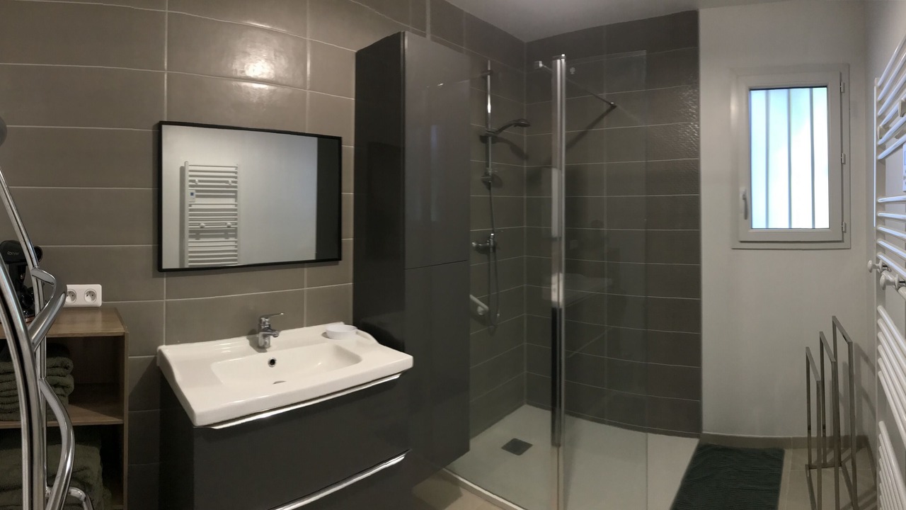 Photo of Bathroom in Serqueux