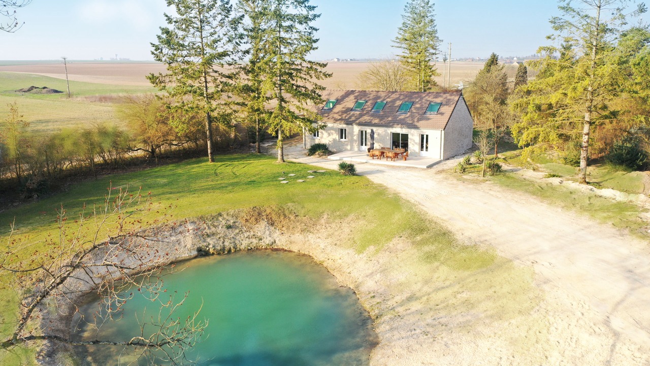 Photo of Outdoor in Gravon