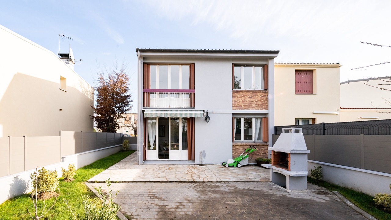 Photo of Outdoor in Les Louvrais