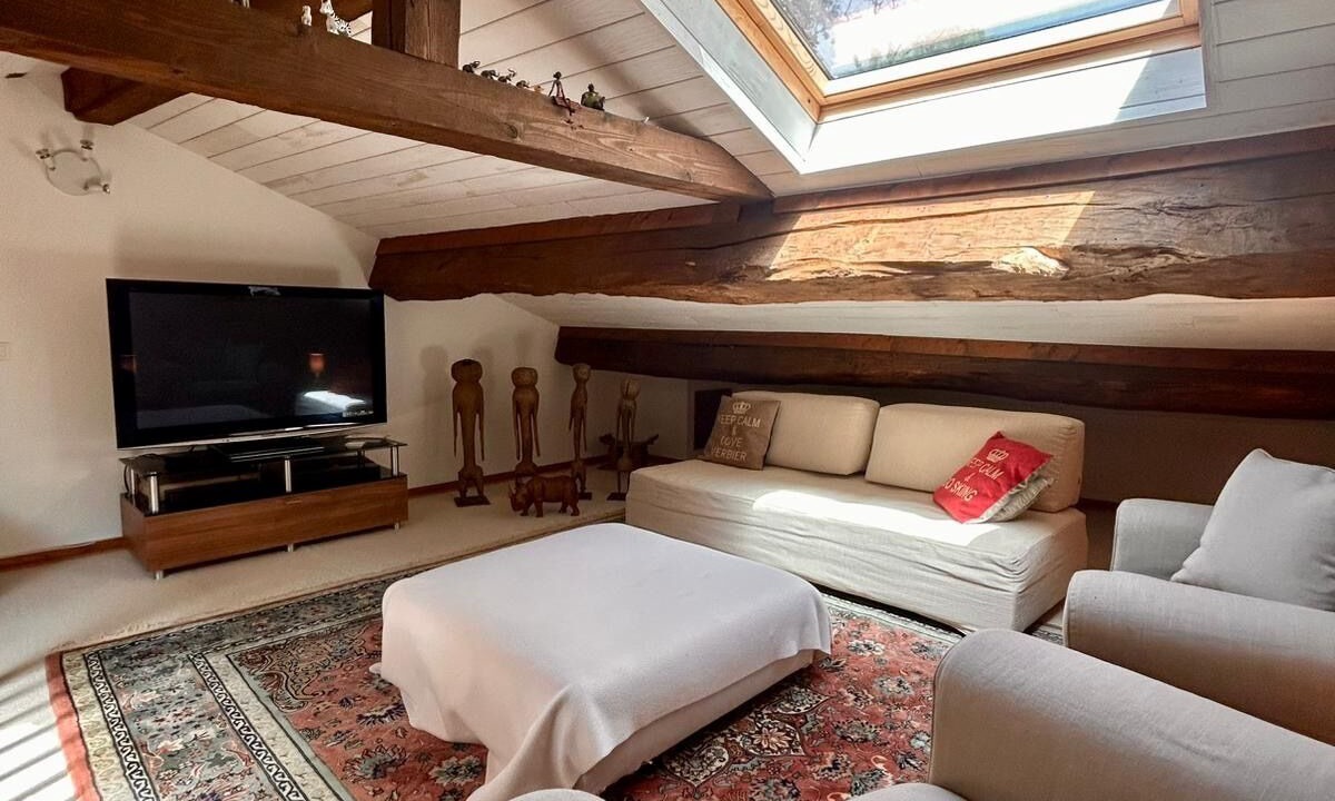 Photo of Livingroom in Courmangoux