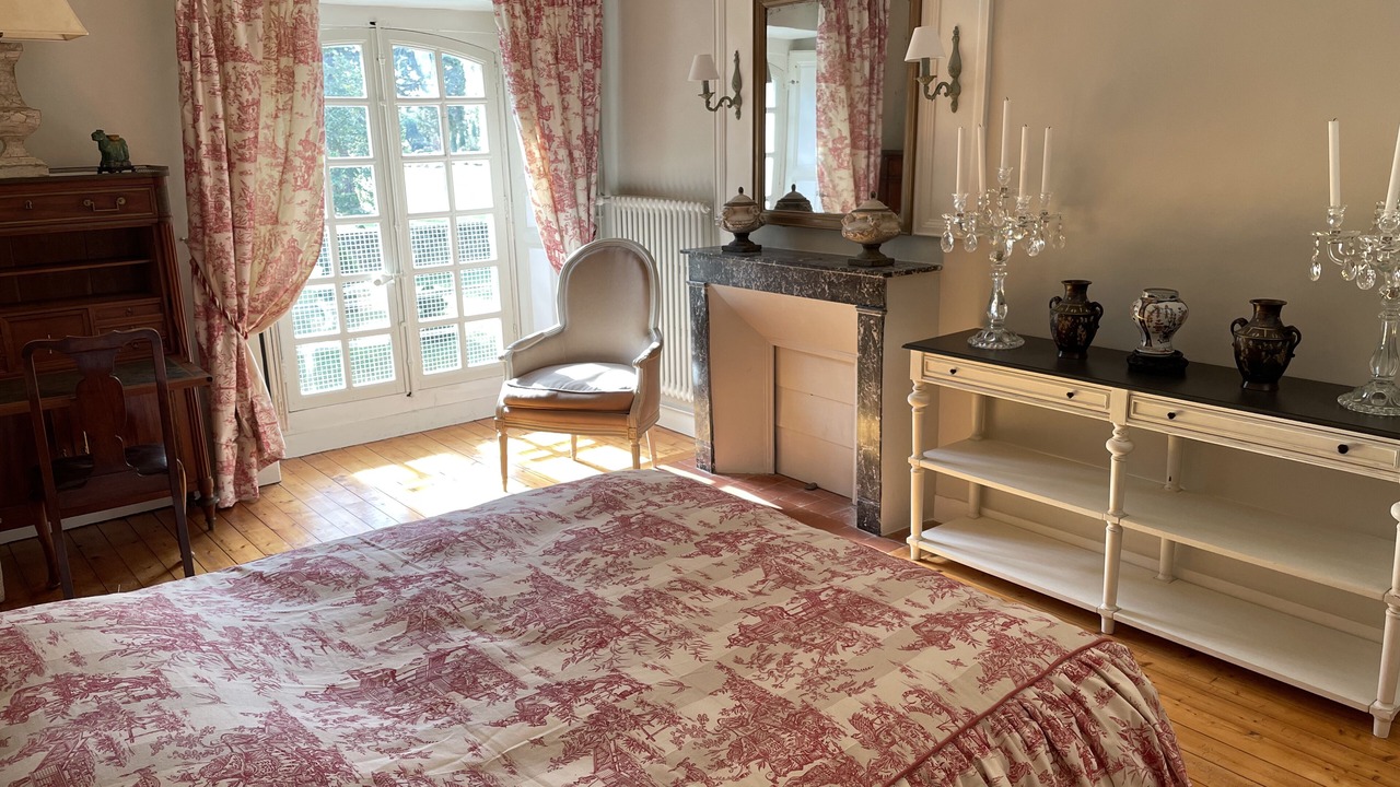 Photo of Bedroom in Saint-Luperce