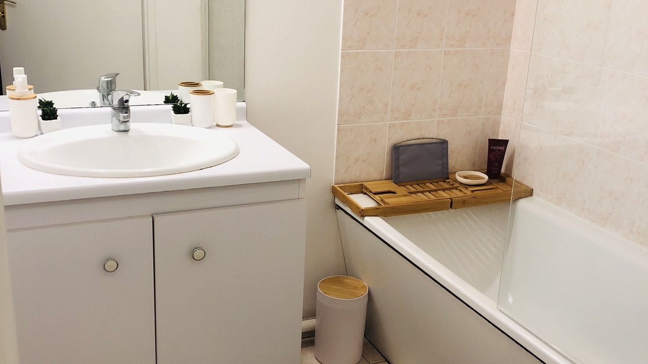 Photo of Bathroom in Magny-le-Hongre
