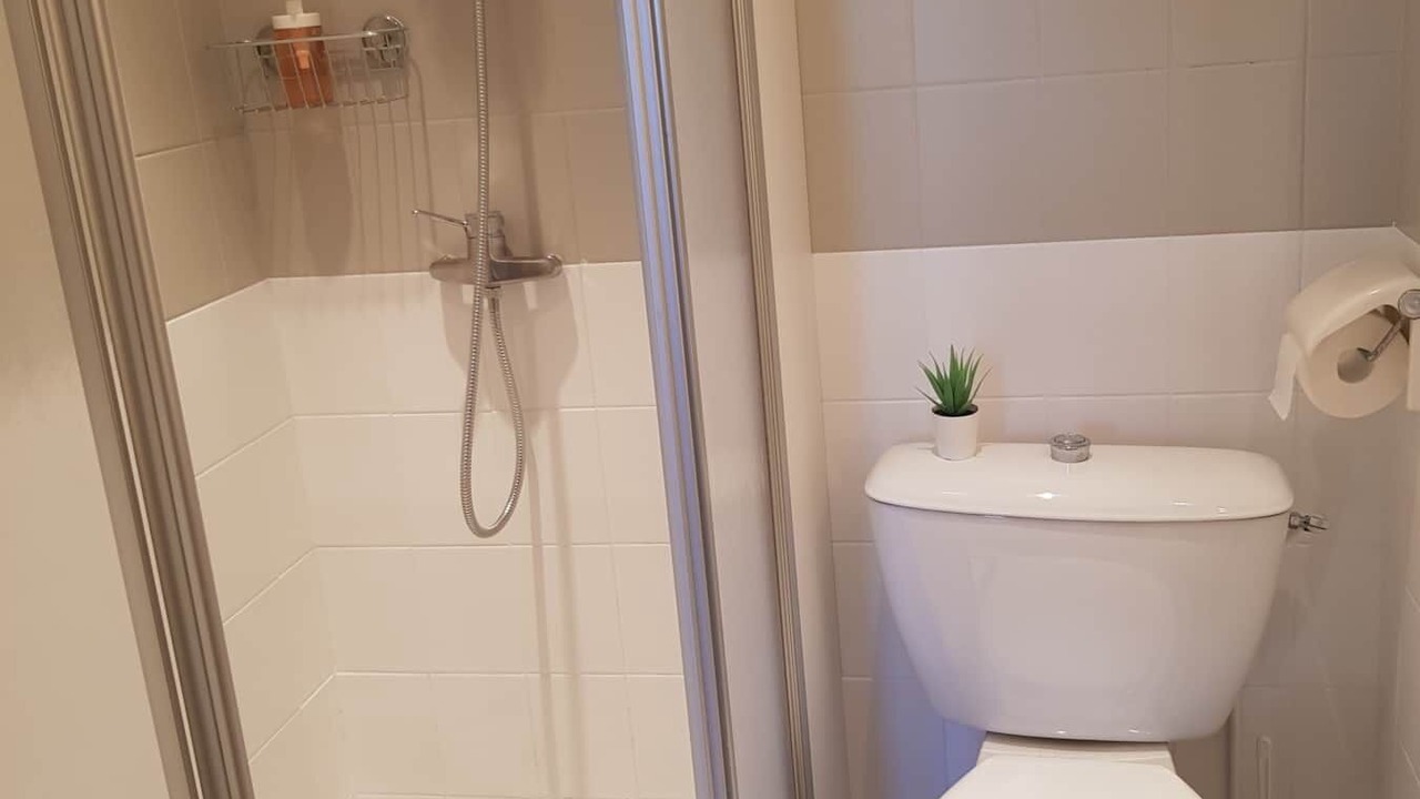 Photo of Bathroom in Ennezat