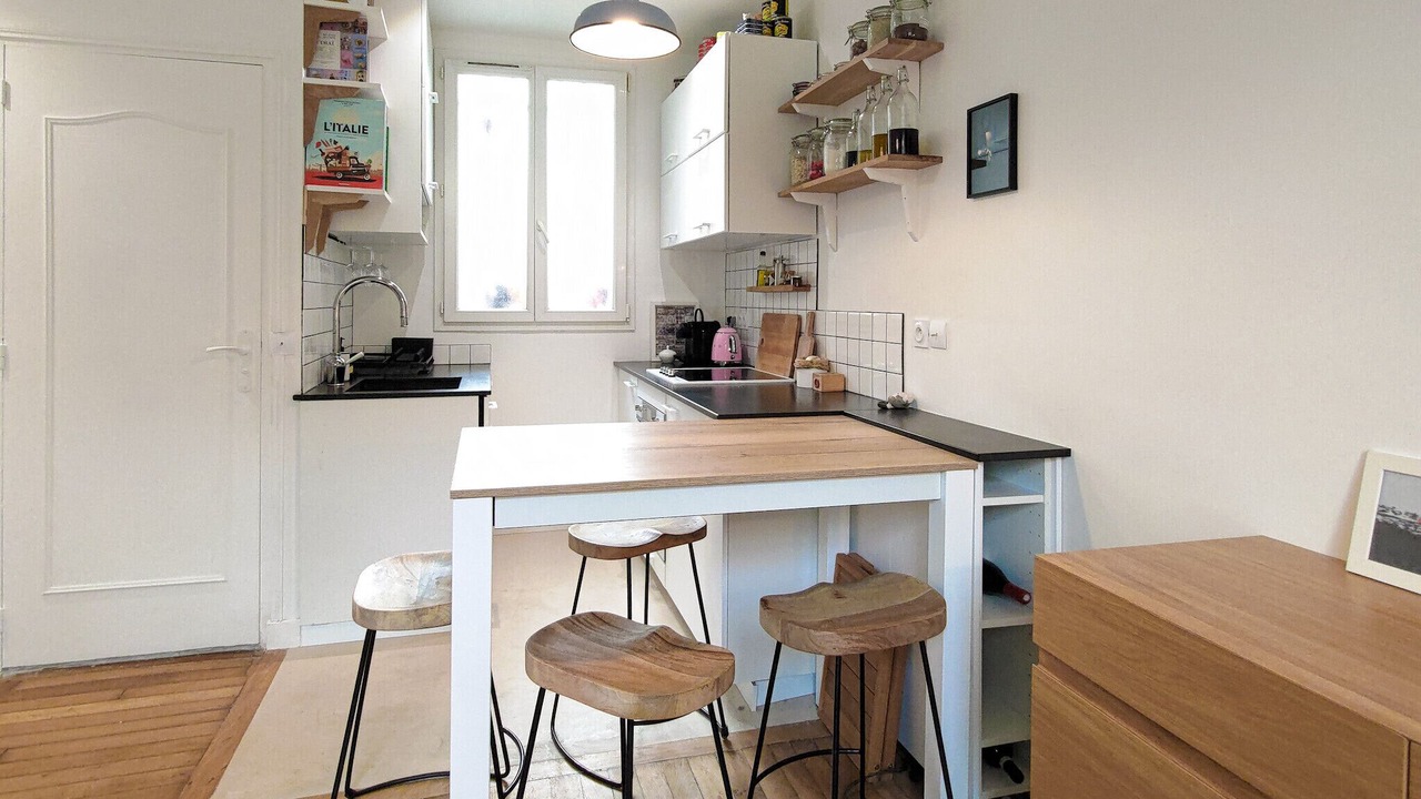 Photo of Kitchen in Quartier Saint-Ambroise