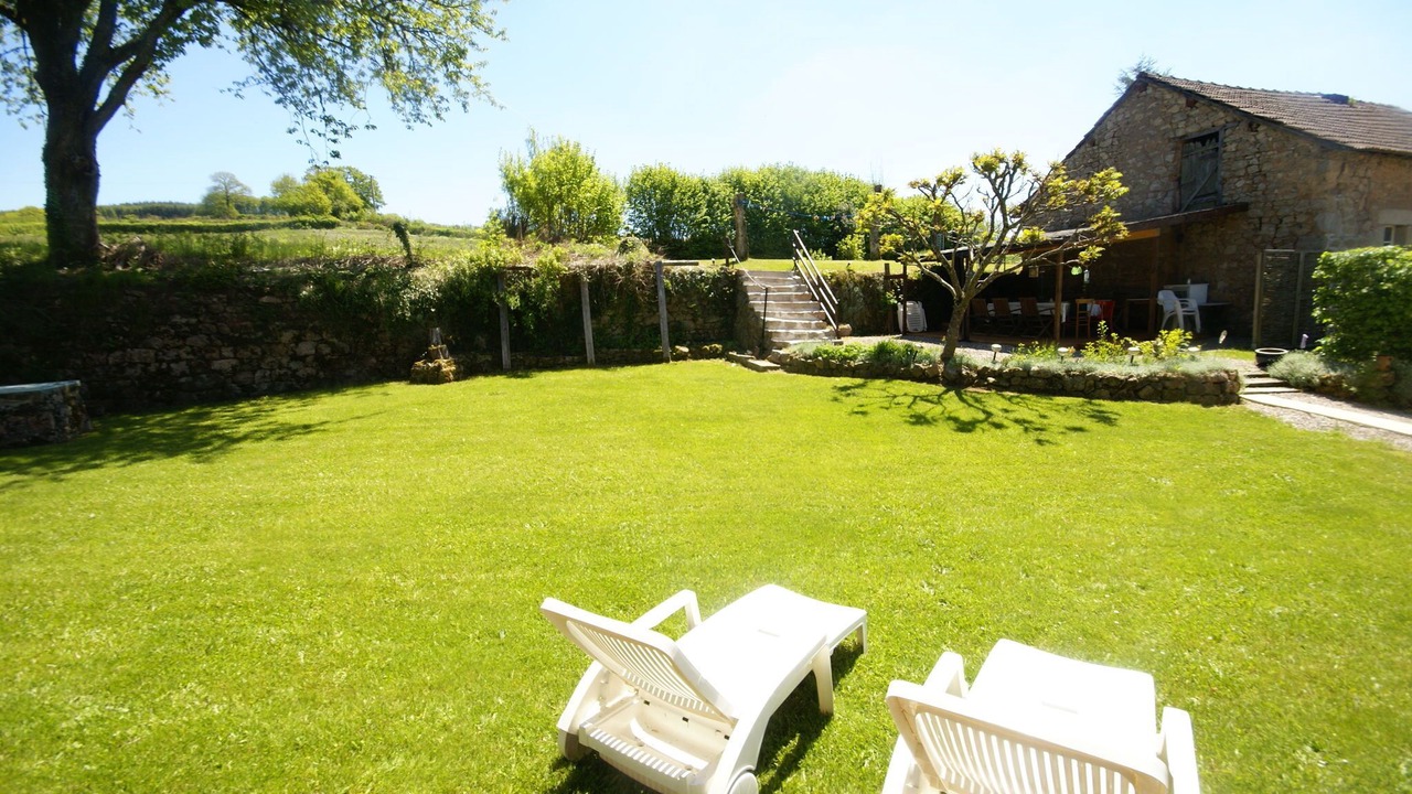 Photo of Outdoor in Dun-les-Places