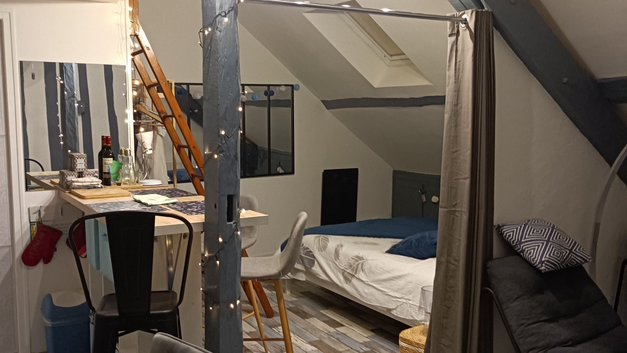Photo of Bedroom in Montargis