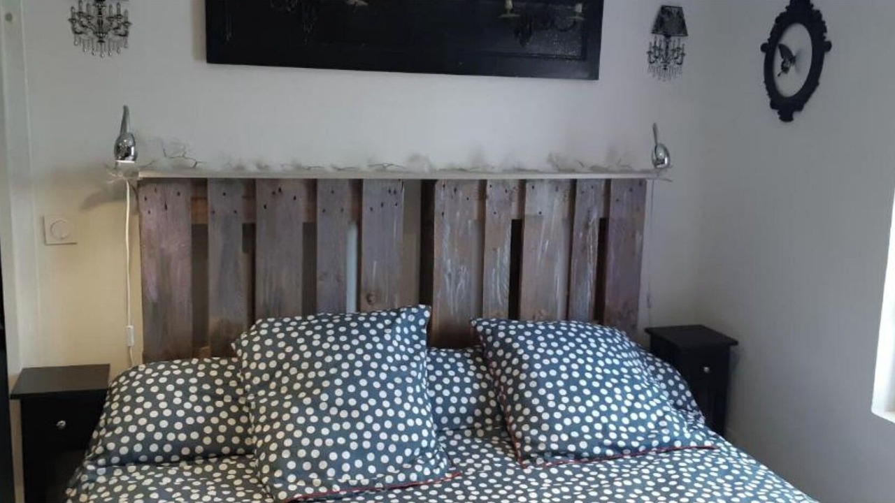 Photo of Bedroom in Fleury-la-Riviere