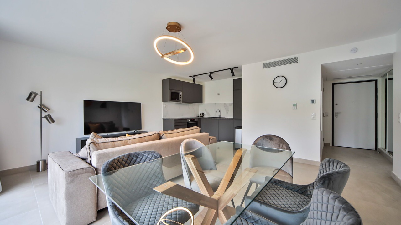 Photo of Livingroom in La Varenne Saint-Hilaire