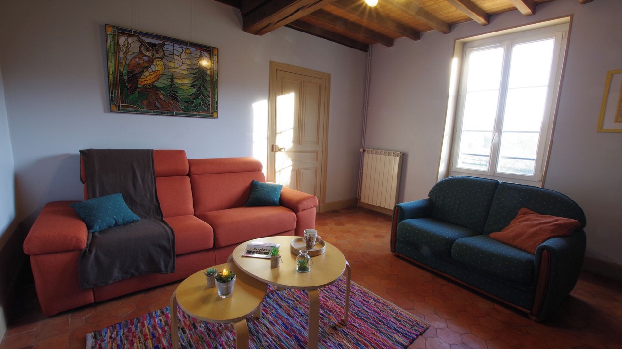 Photo of Livingroom in Chardonnay