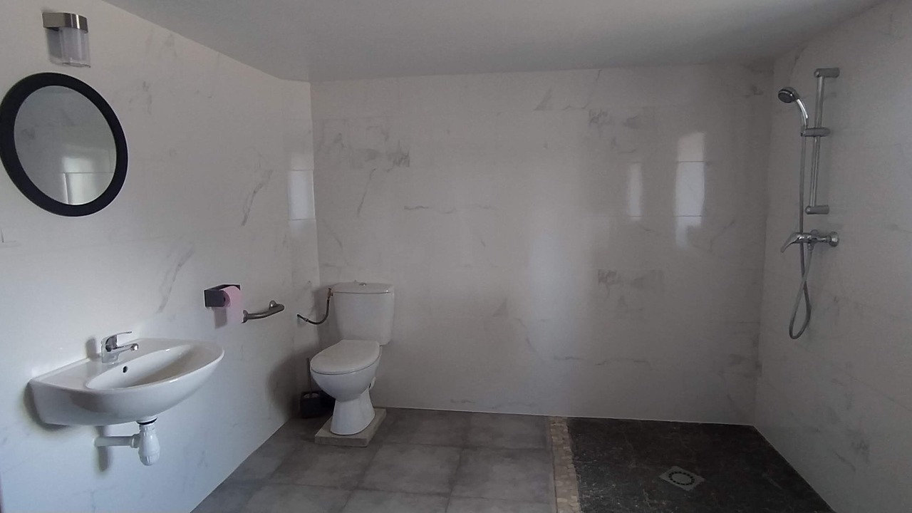 Photo of Bathroom in Chemire-en-Charnie