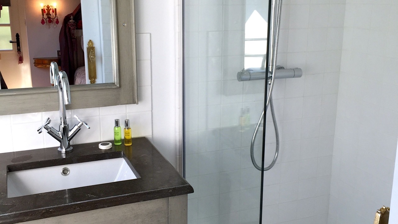 Photo of Bathroom in Elincourt-Sainte-Marguerite