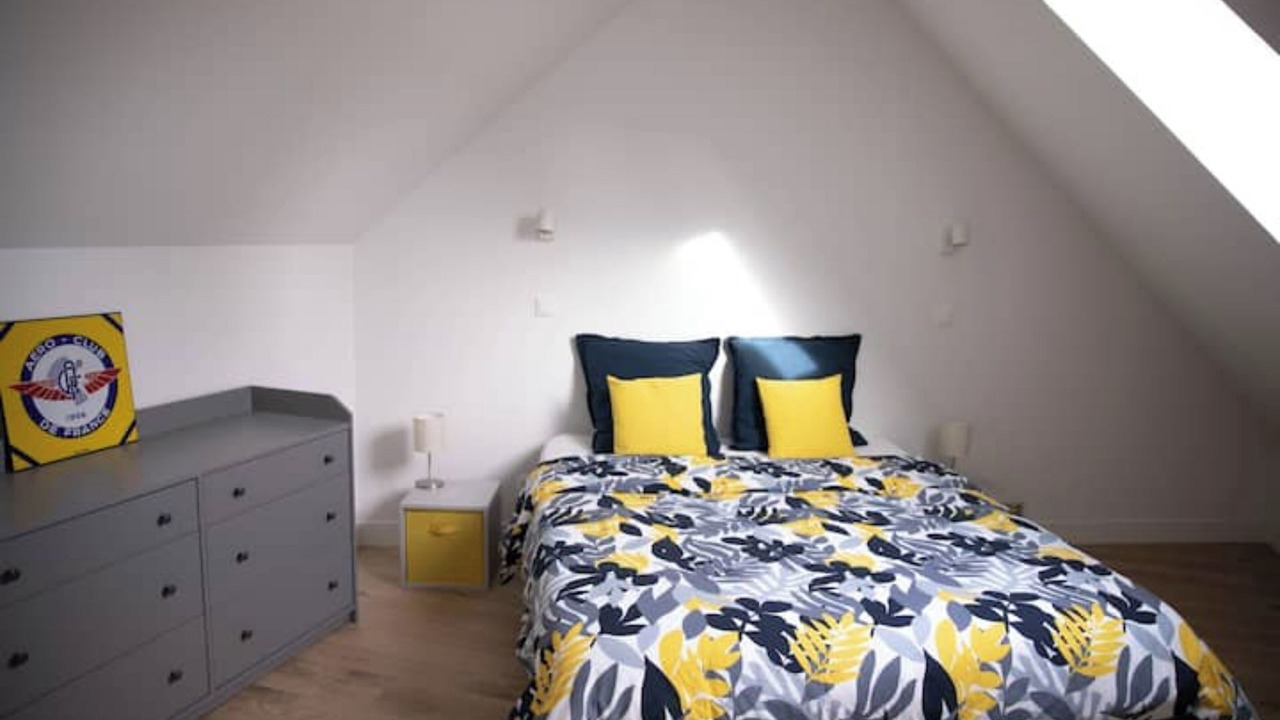 Photo of Bedroom in Tosny