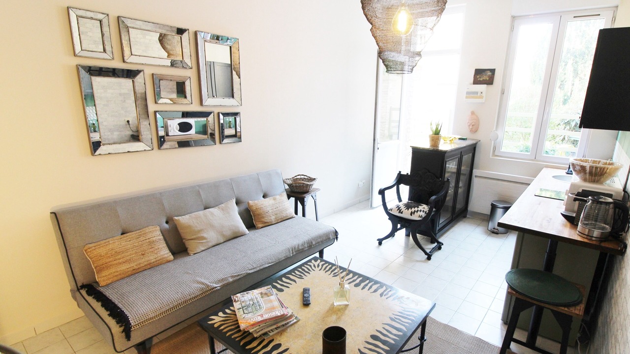 Photo of Livingroom in Courlancy