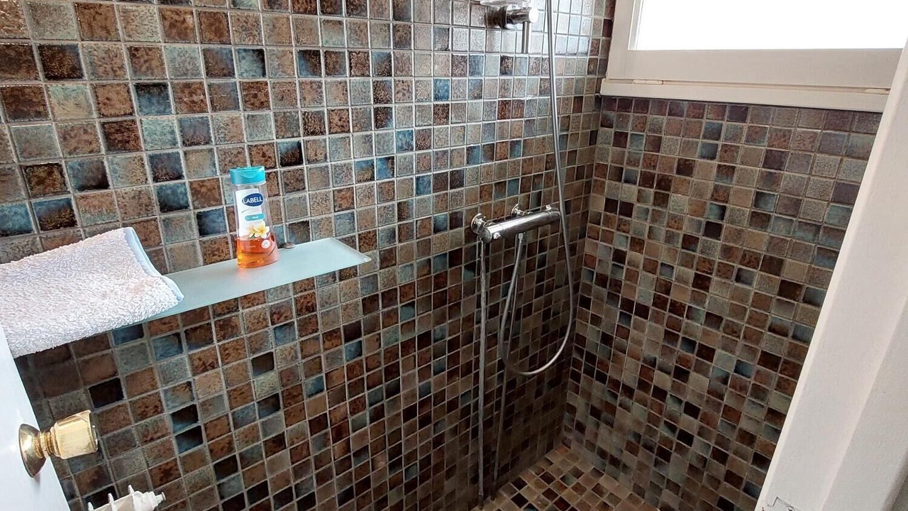 Photo of Bathroom in Allenay
