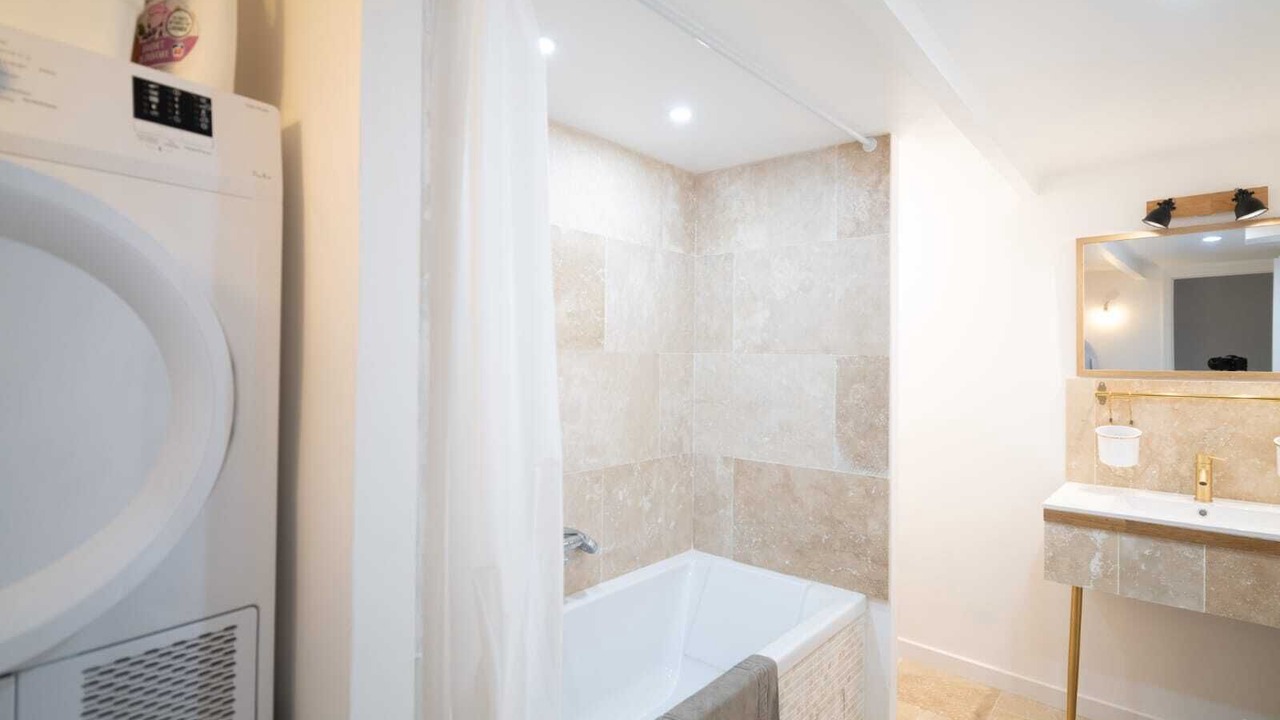 Photo of Bathroom in Saint-Louis