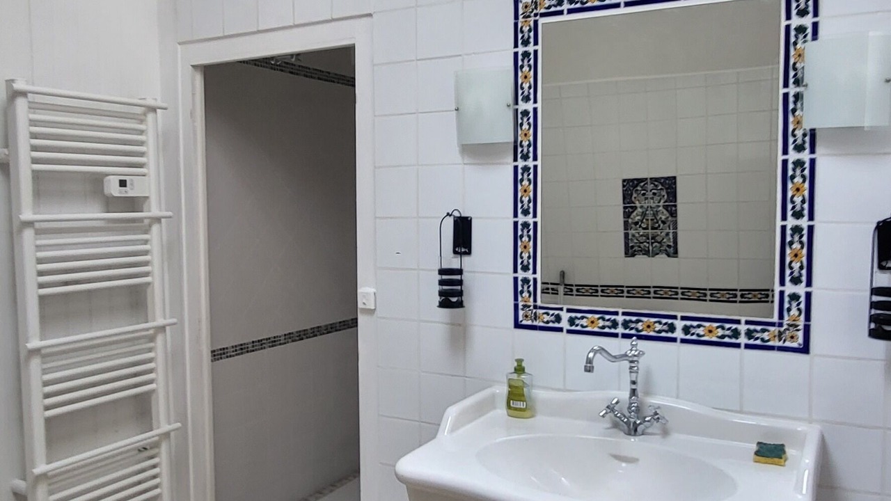 Photo of Bathroom in Saint-Satur