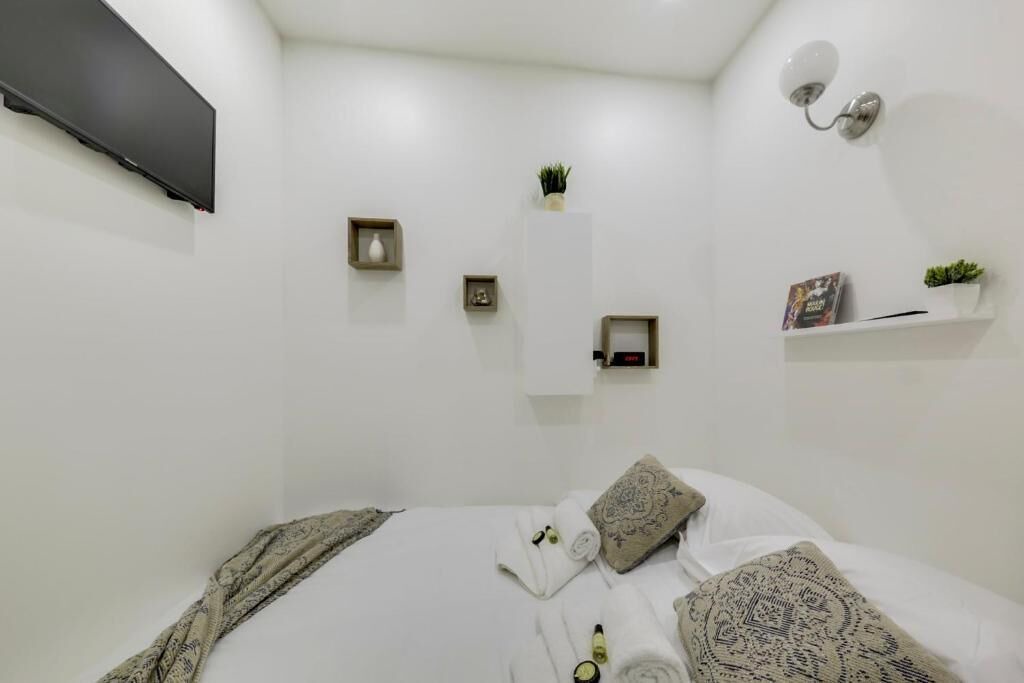 Photo of Bedroom in Val-de-Grace