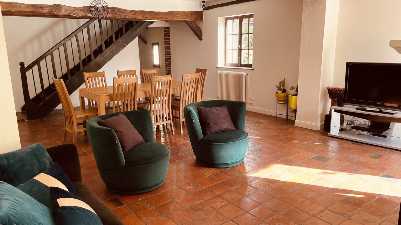 Photo of Livingroom in Saint-Pierre-de-Bailleul