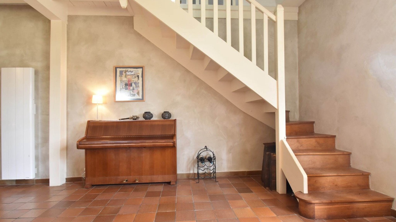 Photo of Livingroom in Charrin