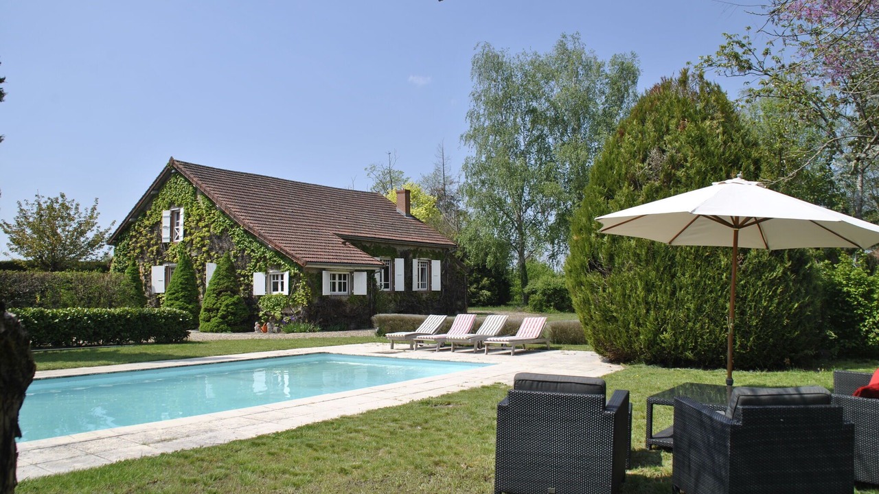 Photo of Outdoor in Charrin