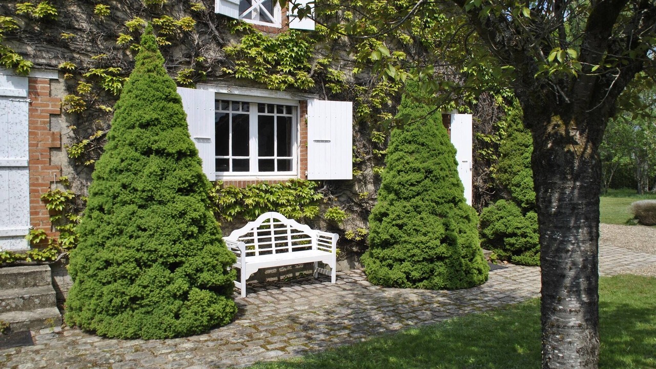 Photo of Outdoor in Charrin