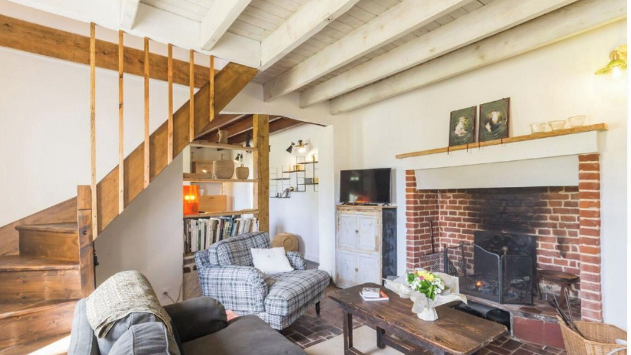 Photo of Livingroom in Illeville-sur-Montfort