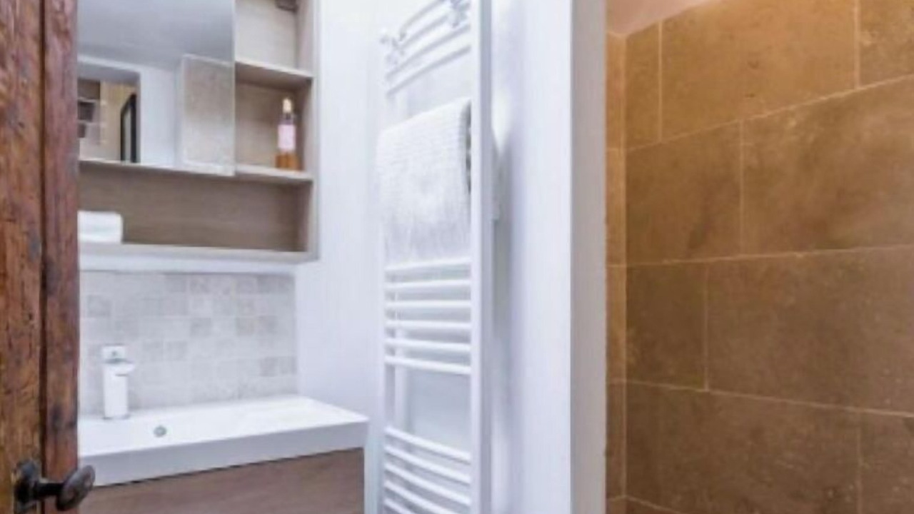 Photo of Bathroom in Illeville-sur-Montfort