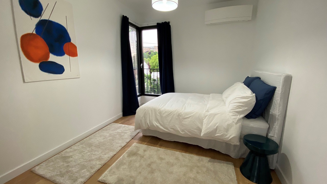 Photo of Bedroom in Montfermeil