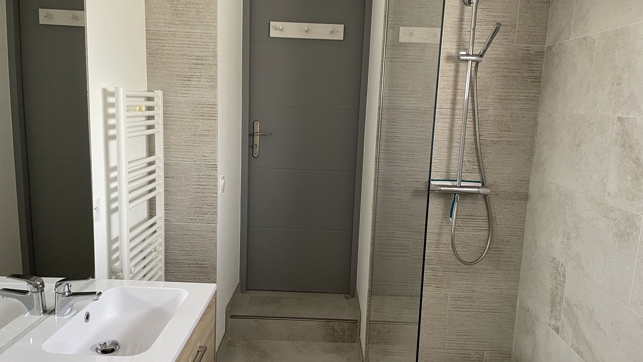 Photo of Bathroom in Beuvrequen