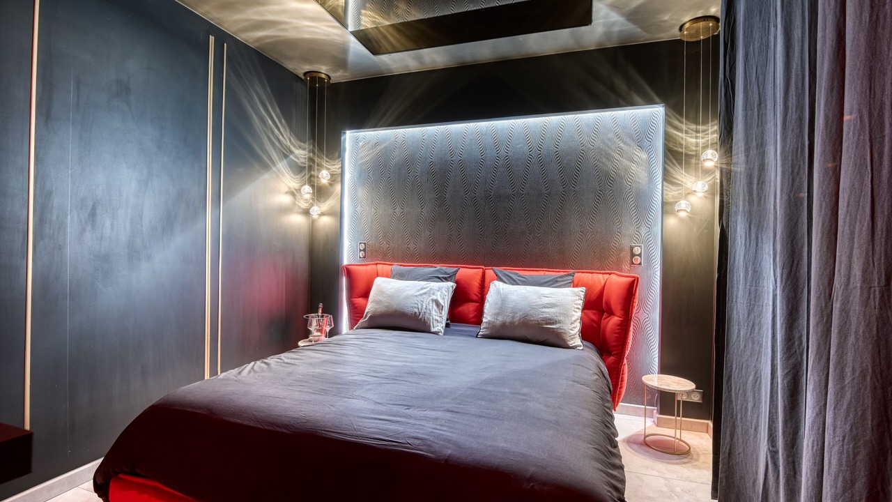 Photo of Bedroom in Saint-Cyr-l'Ecole