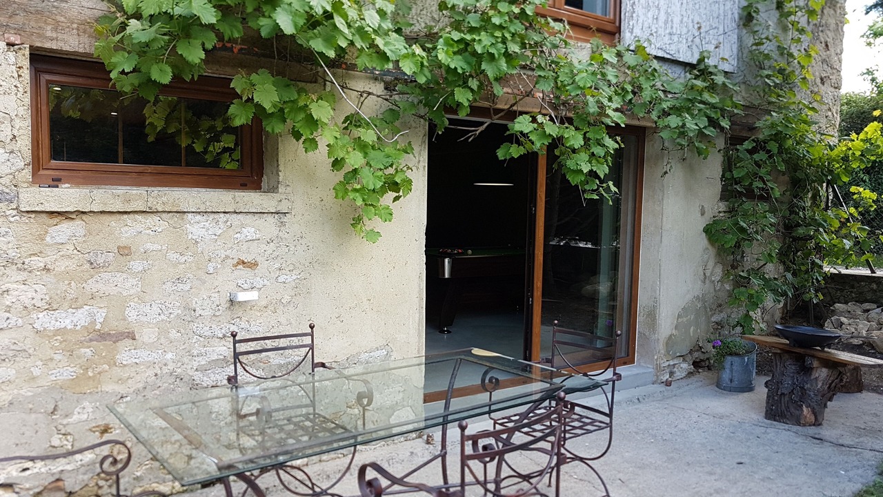 Photo of Outdoor in Neuville-Bosc