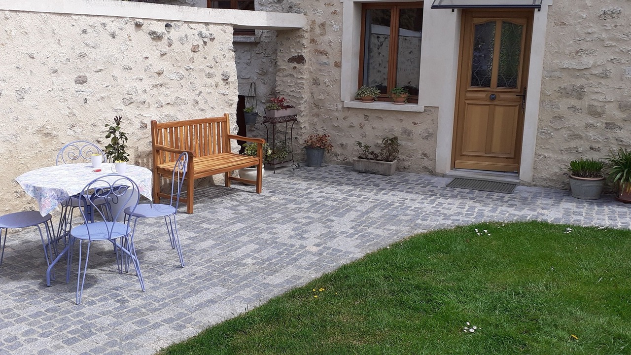 Photo of Outdoor in Neuville-Bosc