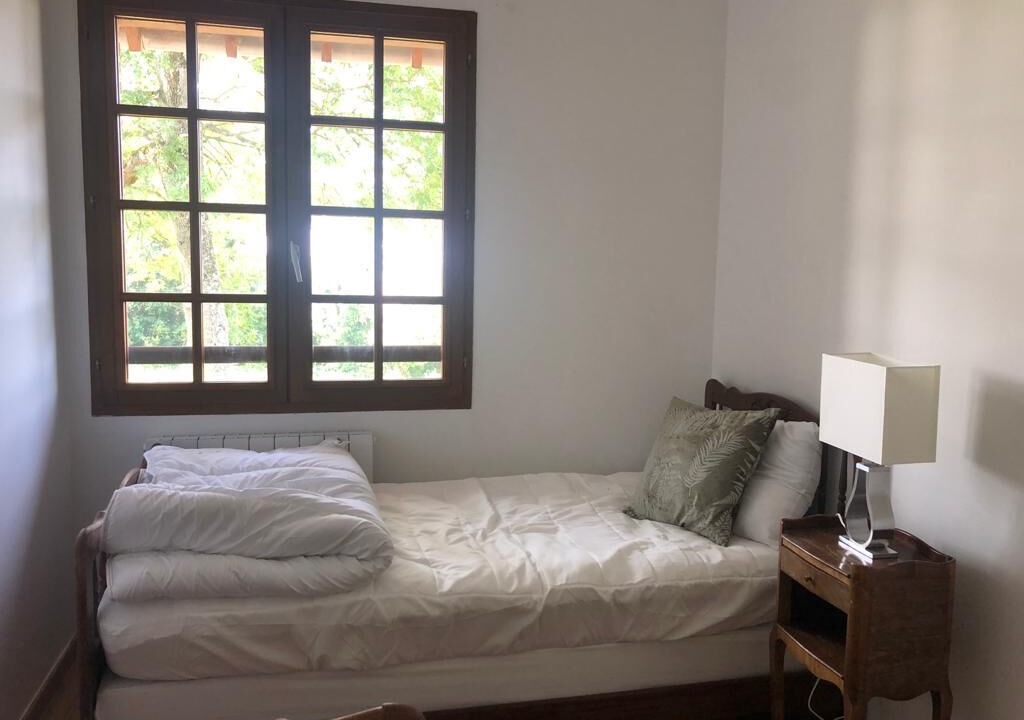 Photo of Bedroom in Eu