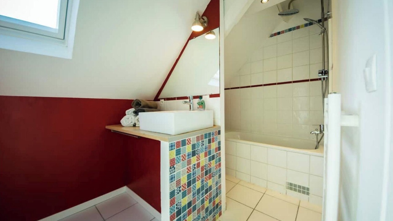 Photo of Bathroom in Bruyeres-et-Montberault