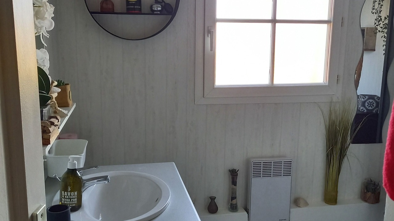 Photo of Bathroom in Bois-Guillaume