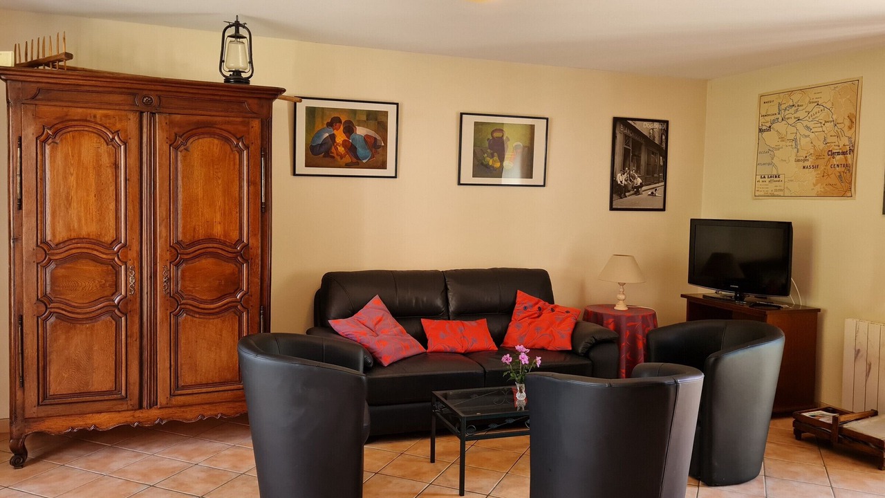 Photo of Livingroom in Saint-Ay