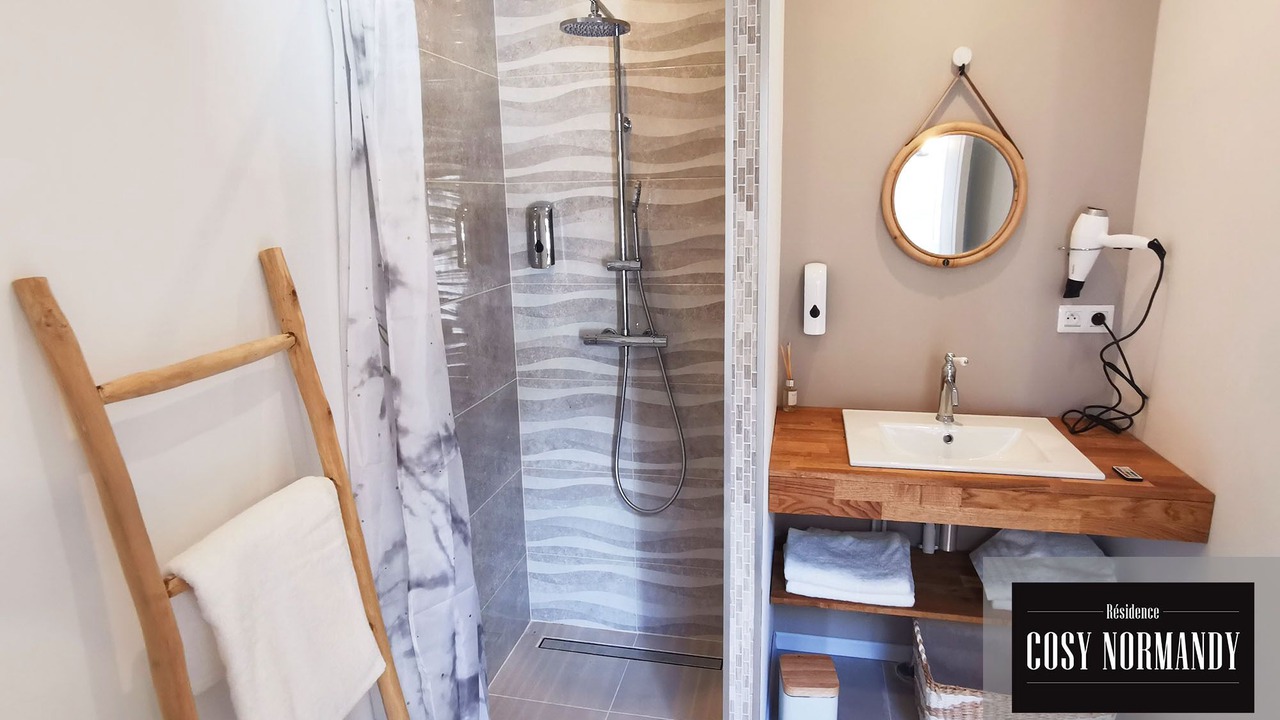Photo of Bathroom in Bois-Jerome-Saint-Ouen