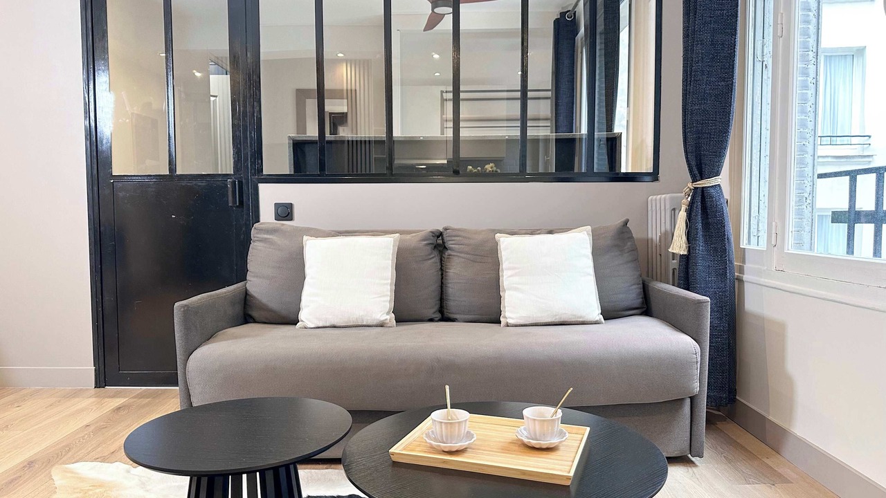 Photo of Bedroom in 8th Arrondissement