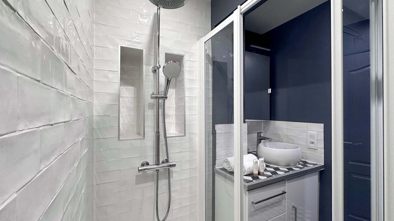 Photo of Bathroom in 8th Arrondissement