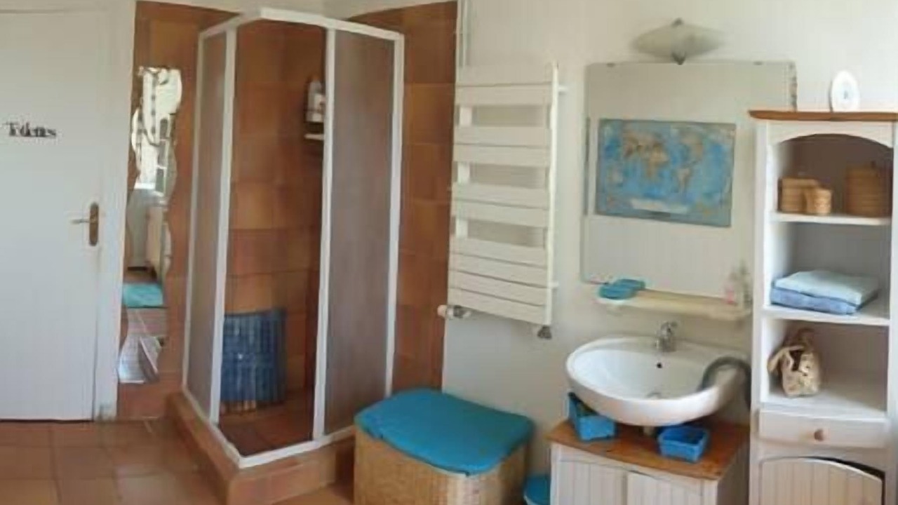 Photo of Bathroom in Emeville