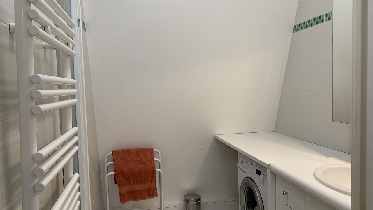 Photo of Bathroom in Saint-Cyr-l'Ecole